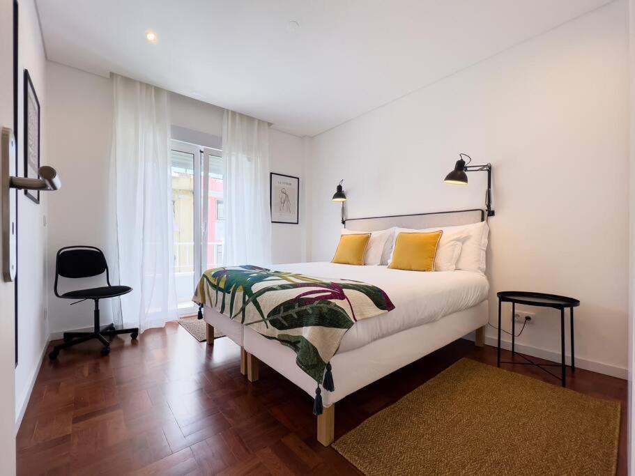 Olaias Lisbon 2 Bed Near Metro 2 Apartment Luaran gambar