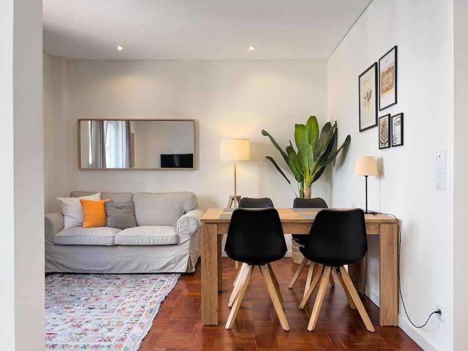 Olaias Lisbon 2 Bed Near Metro 2 Apartment Luaran gambar